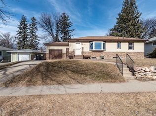 1144 Keating Dr, Bismarck, ND 58501