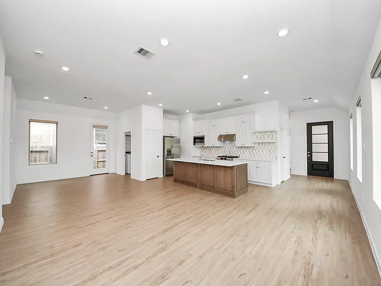 15623 Red Panda Rd — Photo 5