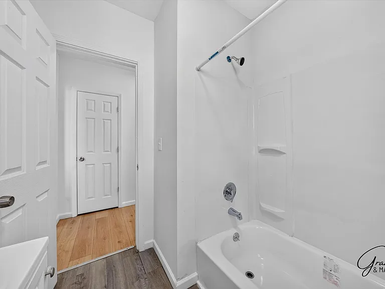 12932 Greiner - Bar Holdings & Blue & White LLC — Photo 16