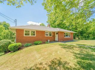 593 Hooper Rd, Endicott, NY 13760