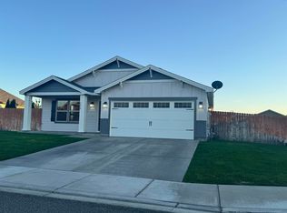 5618 Denver Dr, Pasco, WA 99301