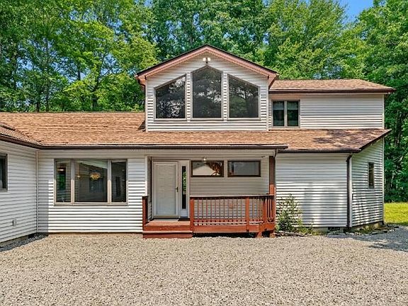 3rd image of 103 Rodeo Ln