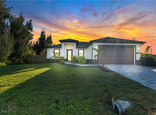 223 SW 24th Pl, Cape Coral, FL 33991
