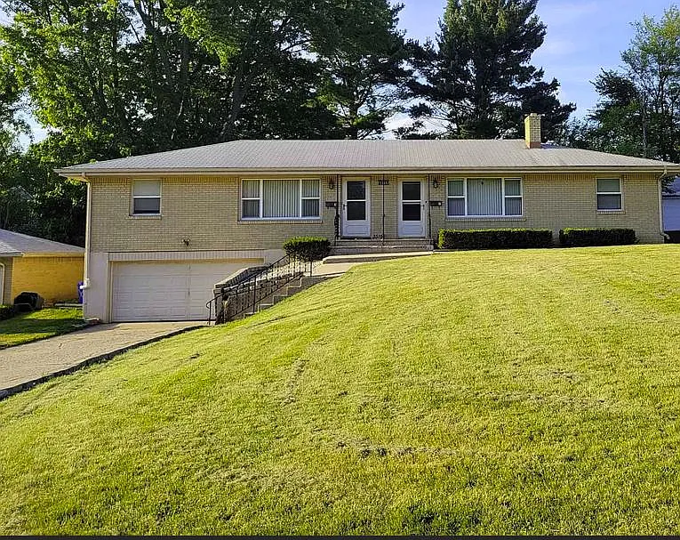 2 bed, 1000 sqft, $1,250 — Photo 1