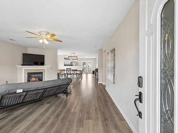 4th image of 123 Trail Ridge Way