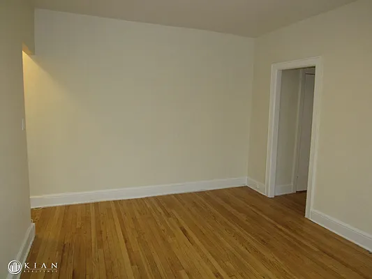 Rented by Kian Realty | media 32