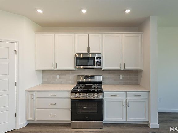 7th image of this home