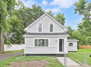72 College St, Chicopee, MA 01020