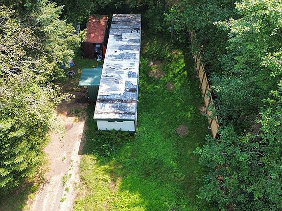 4th image of 260 NE Vingie St