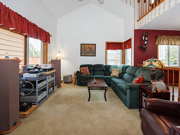 5th image of 1304 S Hershey Rd