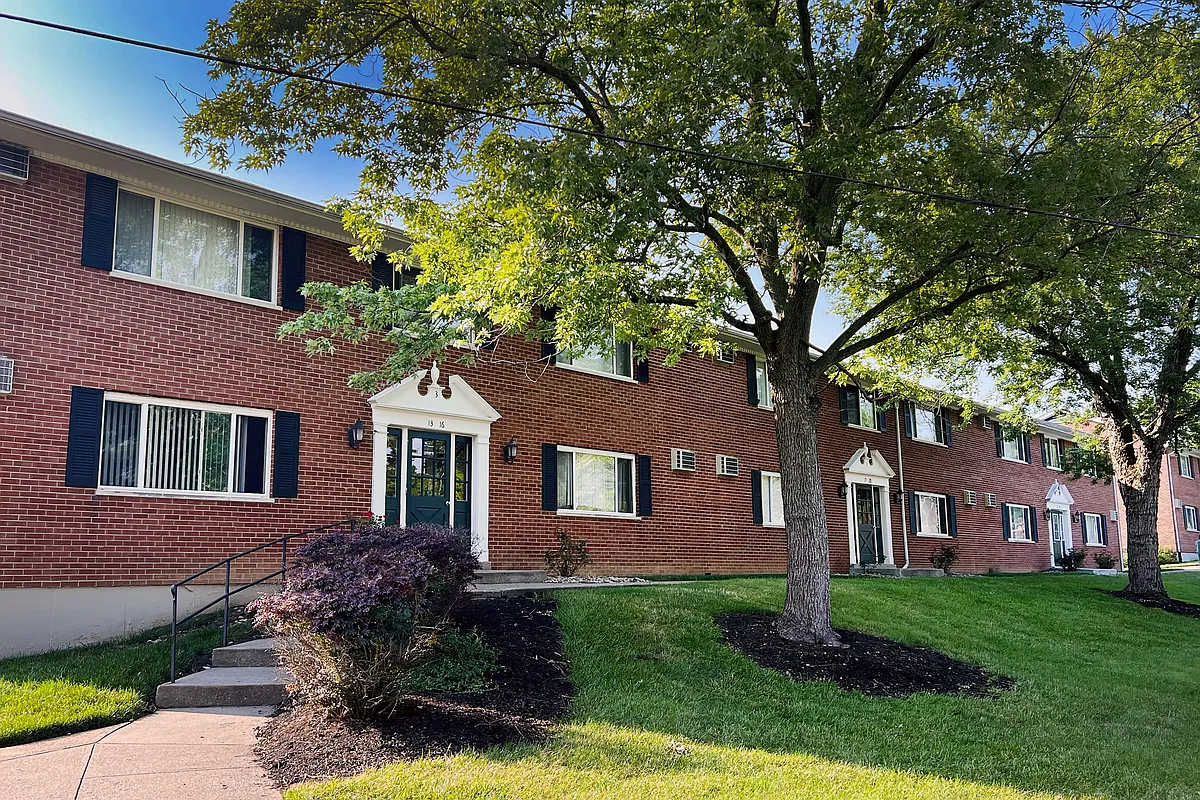 Building Photo - Sharondale Woods Apartments