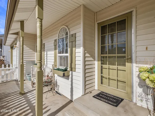 1005 W Heron Ave, Hayden Lake, ID 83835