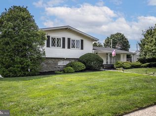 1930 Hemlock Rd W, Norristown, PA 19403