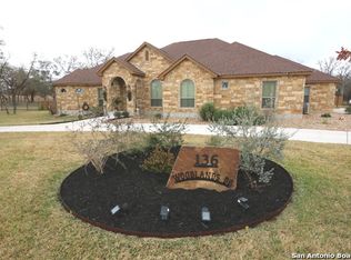 136 Woodlands Dr, La Vernia, TX 78121