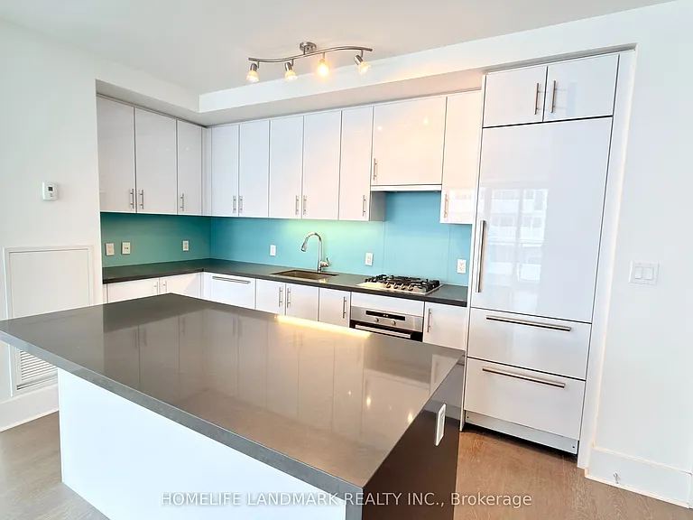 29 Queens Quay E #1026 — Photo 2