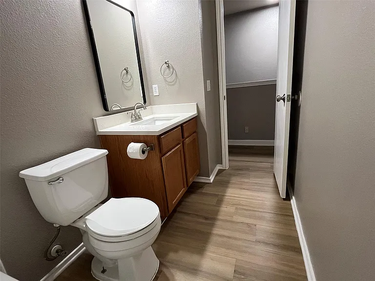 15106 Chamberlain Ct — Photo 25