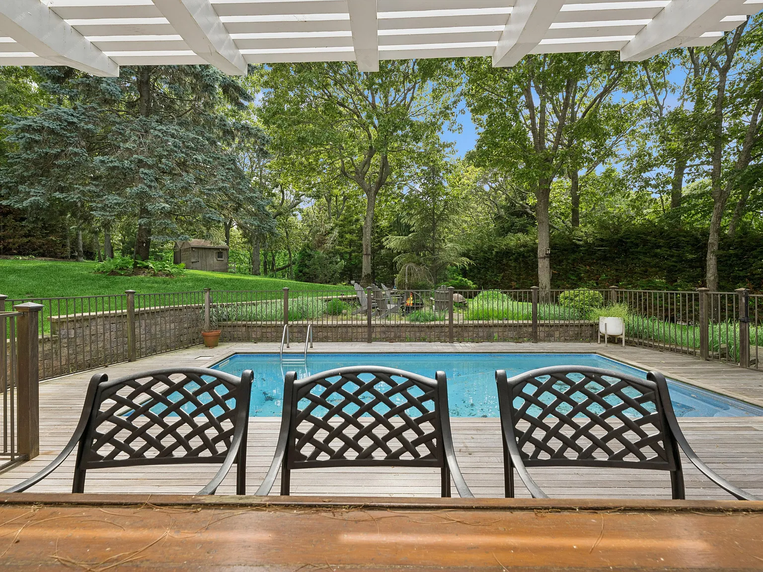 Fantastic August Rental with pool — Photo 4