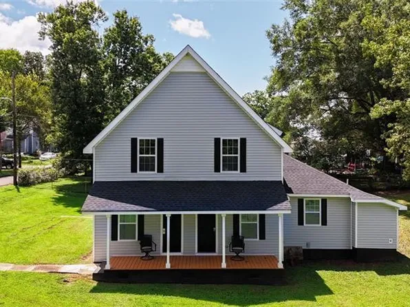 305 Grove Ave SE, Lindale, GA 30147