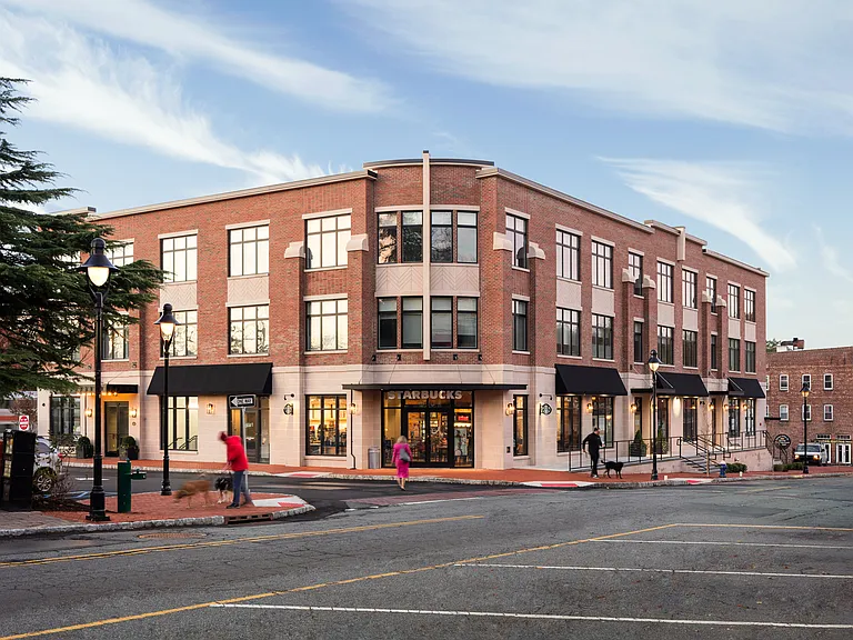 Clarus Maplewood — Photo 1