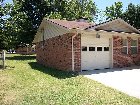 2nd image of 1207 Jo Lynn St