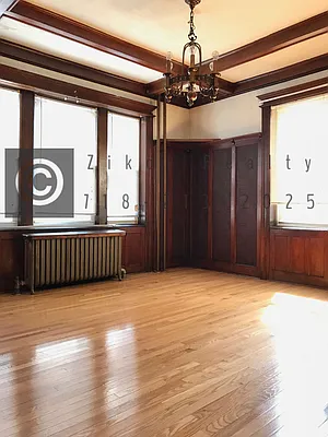 Rented by Zikos Realty Services | media 1