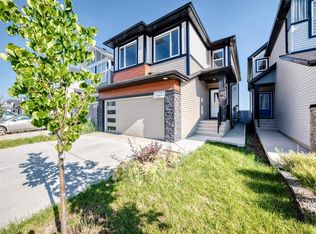 7056 182nd Ave NW, Edmonton, AB T5Z 0V7