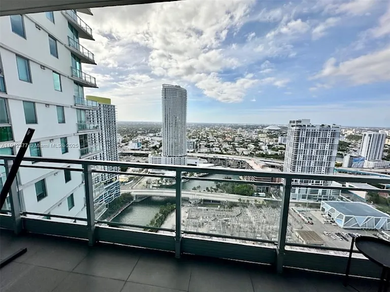 92 SW 3rd St #4107 — Photo 3