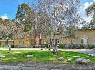 1060 Crestview Dr, Fullerton, CA 92833