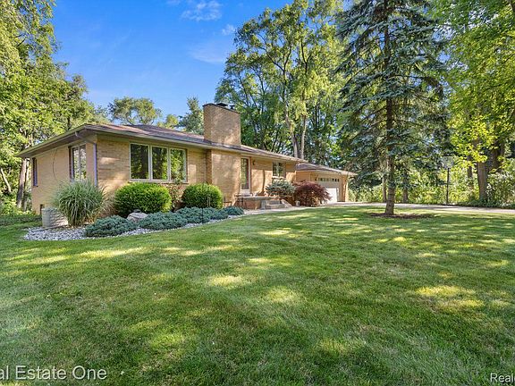 2nd image of 1123 Letica Dr