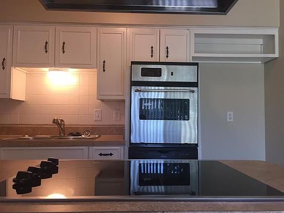 3rd image of 310 Magnolia Ln