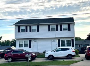 5324 N Division St, Davenport, IA 52806