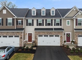 200 Dana Dr, Sewickley, PA
