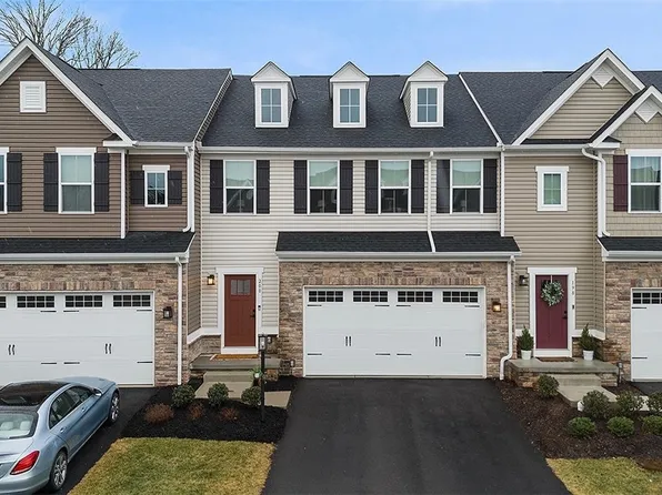 200 Dana Dr, Sewickley, PA 15143