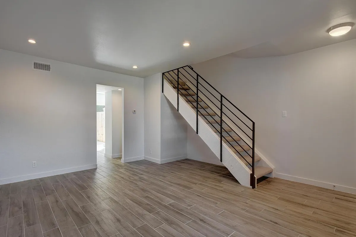 Front Living area - 8808 Dawnridge Cir #102