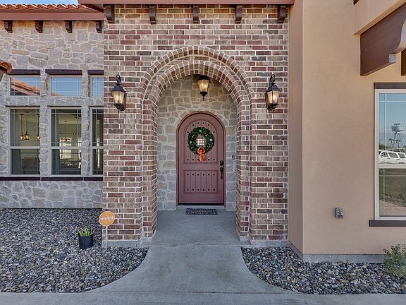 4th image of 114 Oleander Dr