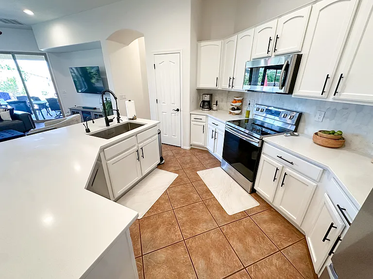 7810 W Orpine Ct — Photo 5