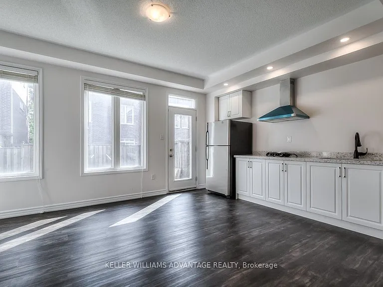 29 Winkler Ter — Photo 3