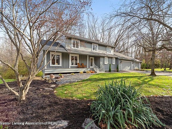2nd image of 4810 Mohican Ln