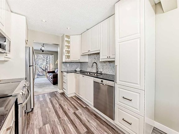 4th image of 179 W Ranchridge Dr NW