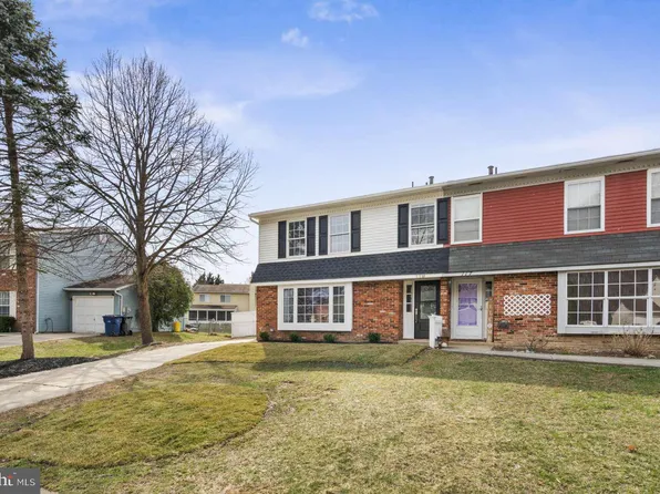 119 Peregrine Dr, Voorhees, NJ 08043