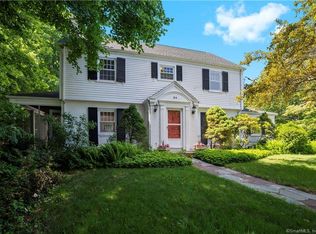 60 Briarcliff Rd, Hamden, CT 06518