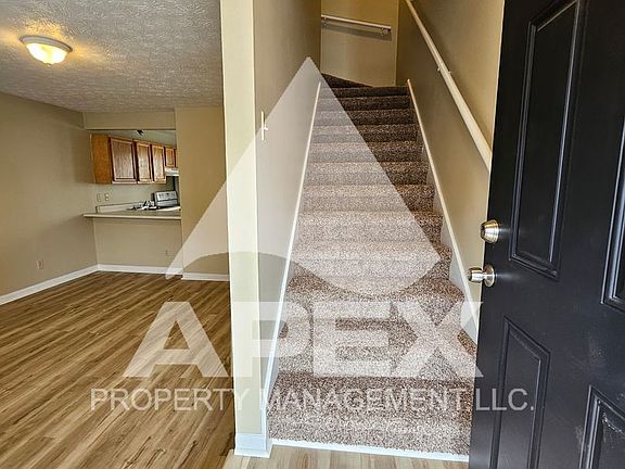 2nd image of 1825 Sweet View Way