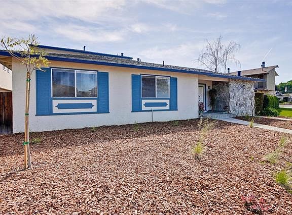 3rd image of 840 Opal Dr