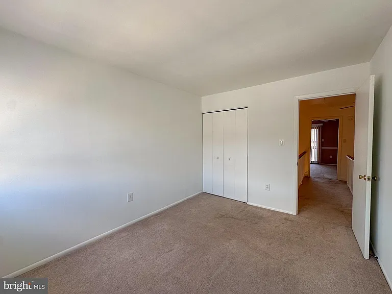 13327 Schwenger Pl — Photo 40
