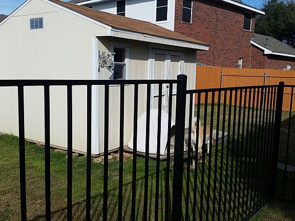 2nd image of 1703 Country Walk Ln