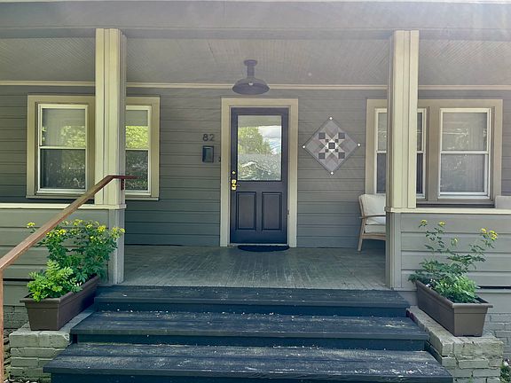 Your large front porch facing north is simple and stately.