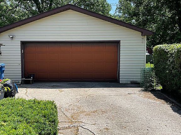 2 car garage detached