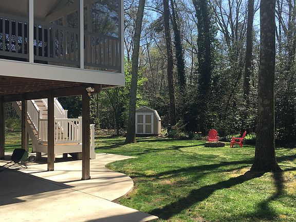 5th image of 378 Hartman Dr