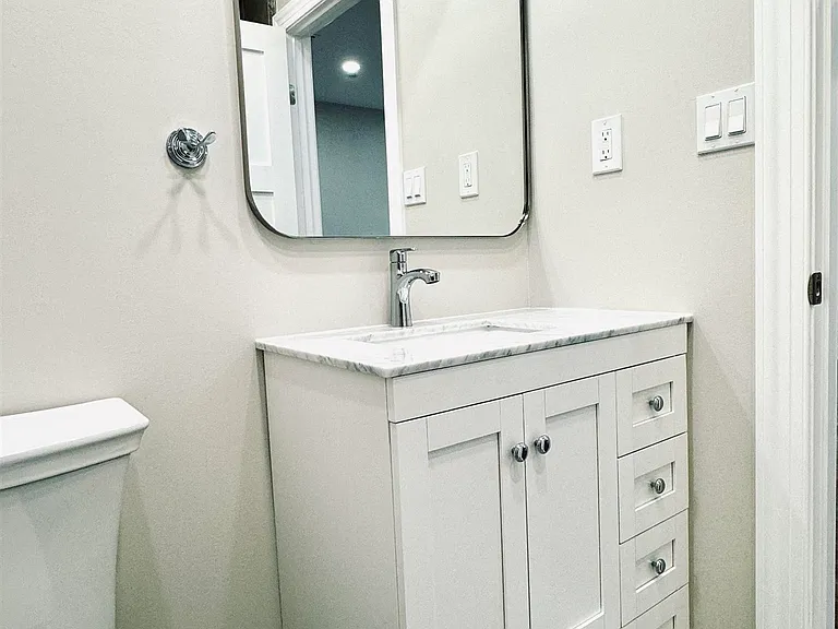 118 Parkview Ave #2 — Photo 15