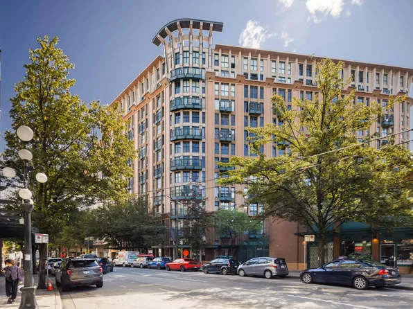 22 Cordova St E #609, Vancouver, BC V6A 4G8